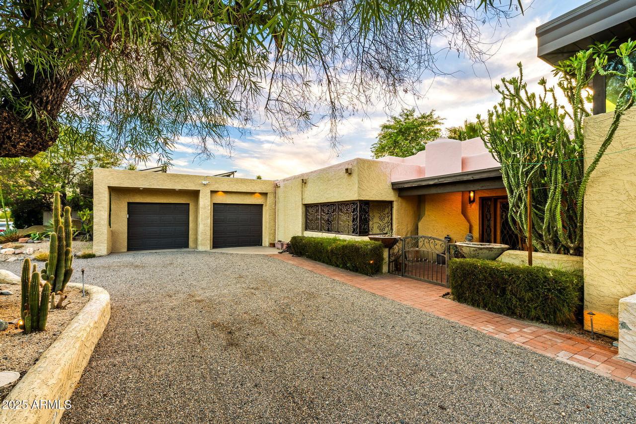 1522 E Northern Ave., Phoenix, AZ 85020