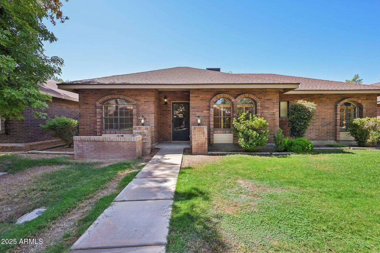 823 E Lexington Ave., Gilbert, AZ 85234