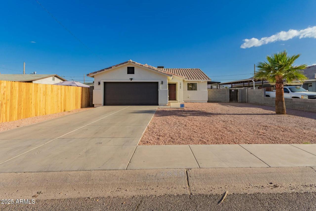 2949 E Wier Ave., Phoenix, AZ 85040