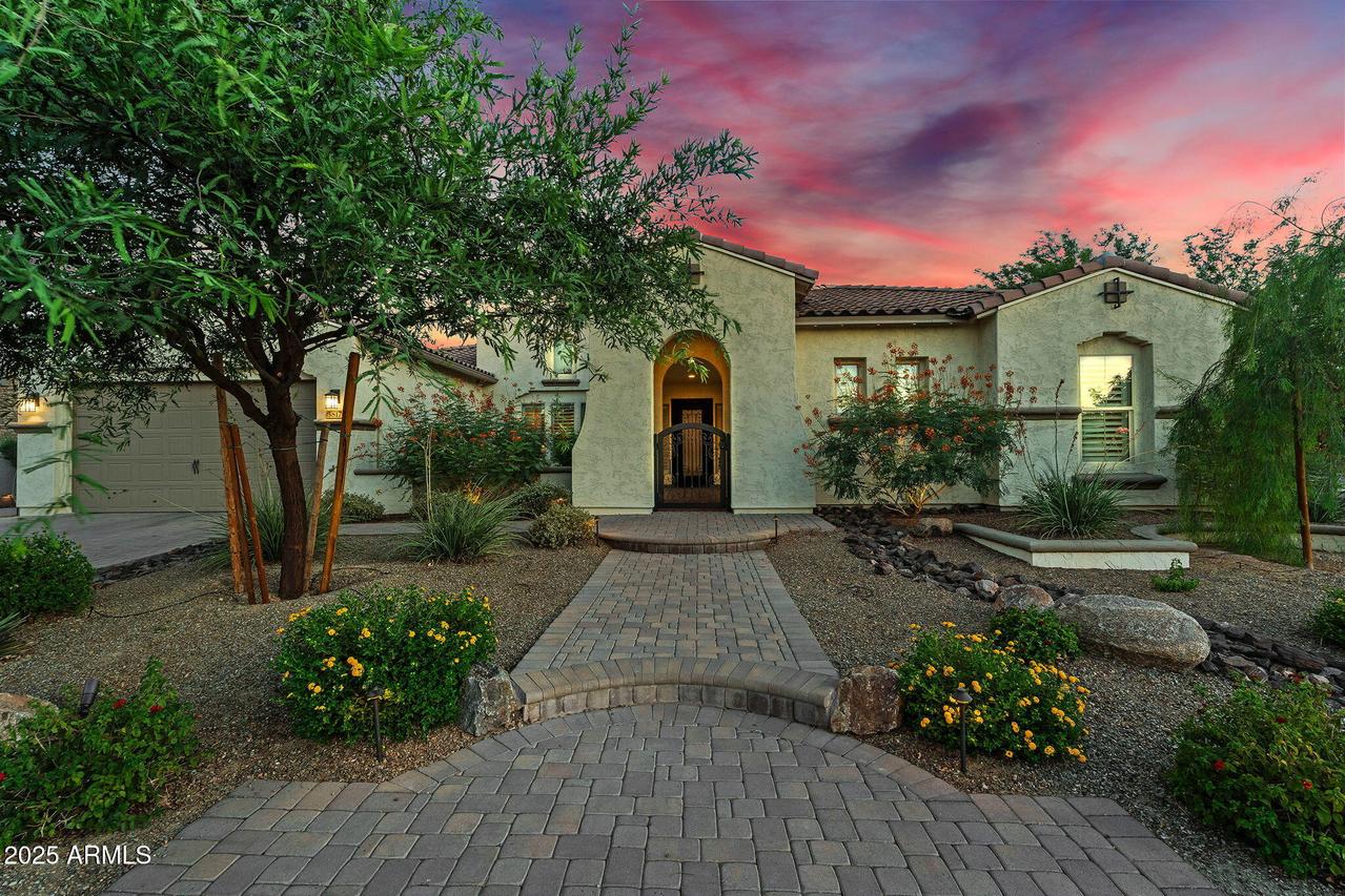 3817 E Fountain St., Mesa, AZ 85205