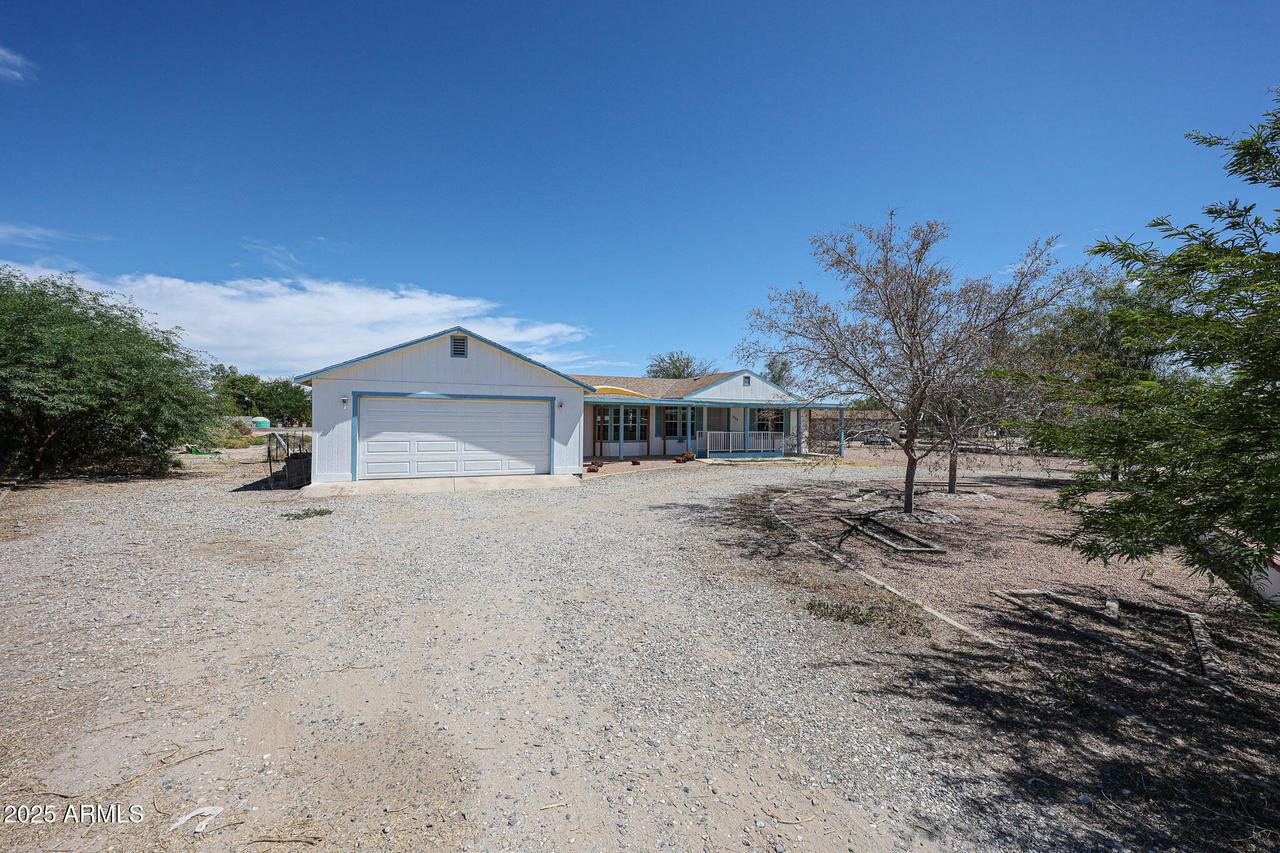 1207 S 205th Ave., Buckeye, AZ 85326