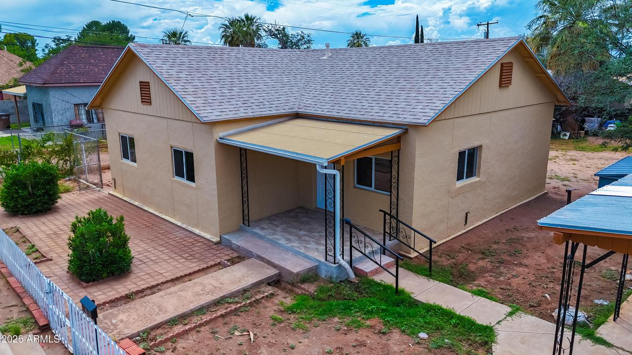 660 B Ave., Douglas, AZ 85607