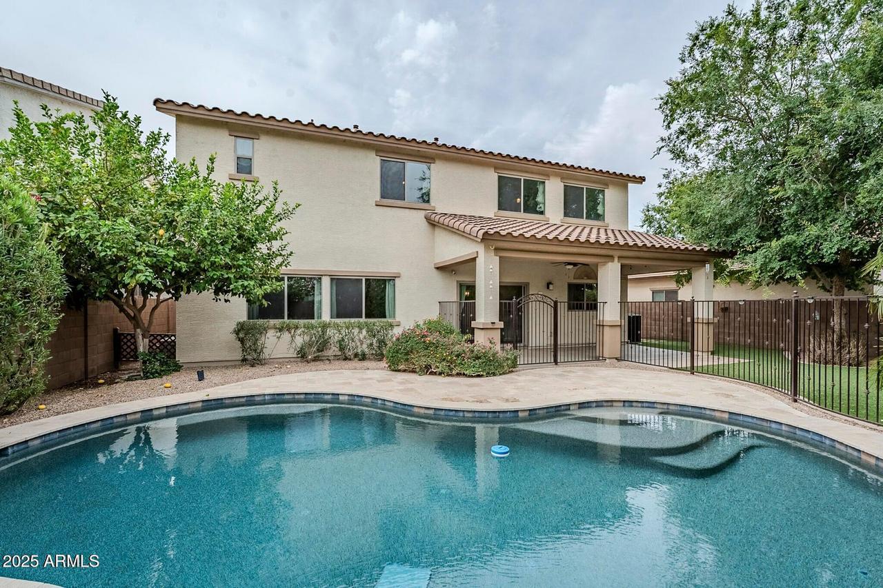 2744 E Donato Dr., Gilbert, AZ 85298