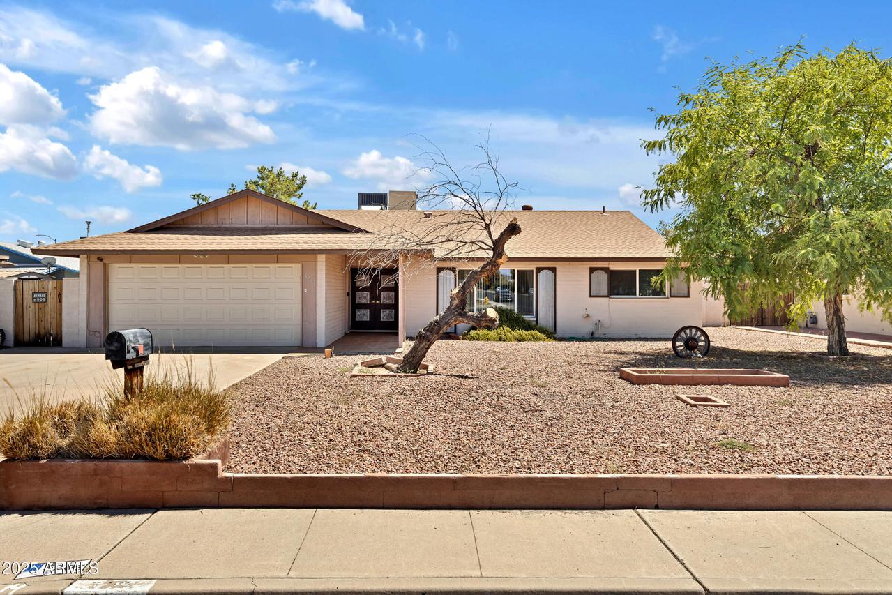 5203 W Acoma Dr., Glendale, AZ 85306
