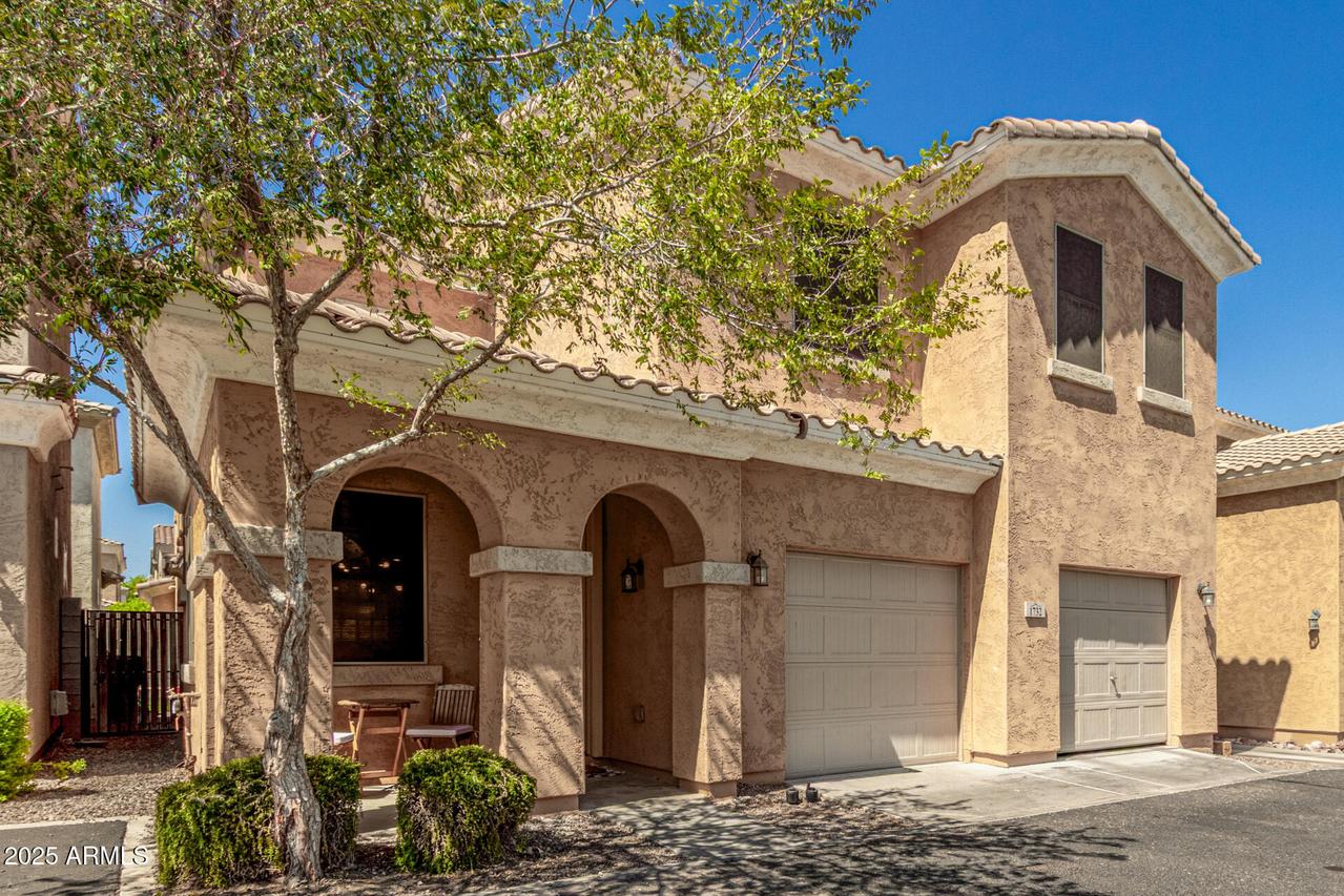 1732 S Desert View Pl., Apache Junction, AZ 85120
