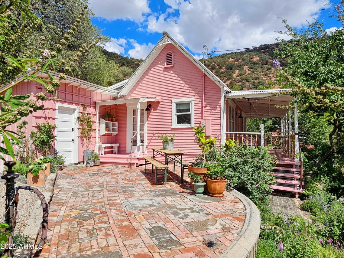 207 Ok St., Bisbee, AZ 85603