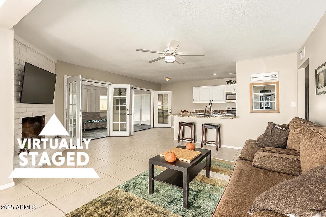 2061 S Rogers St., Mesa, AZ 85202