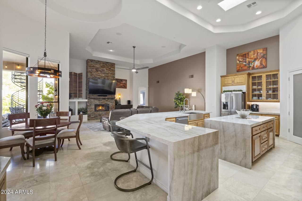 12067 N 135th Way, Scottsdale, AZ 85259
