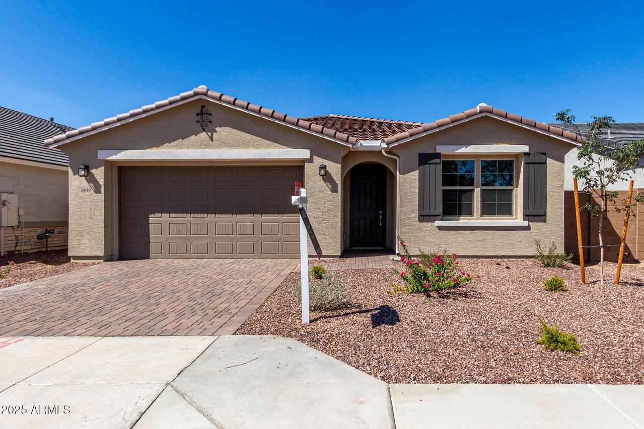 5440 W Loma Ln., Glendale, AZ 85302