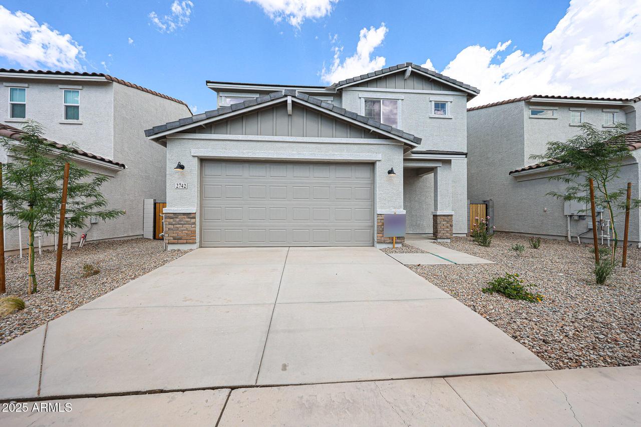 2742 E Dutchmans Tr., Apache Junction, AZ 85119