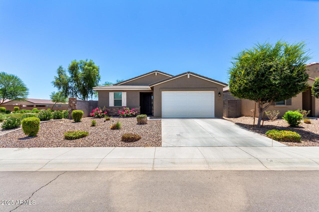 367 W Chapawee Tr., San Tan Valley, AZ 85140