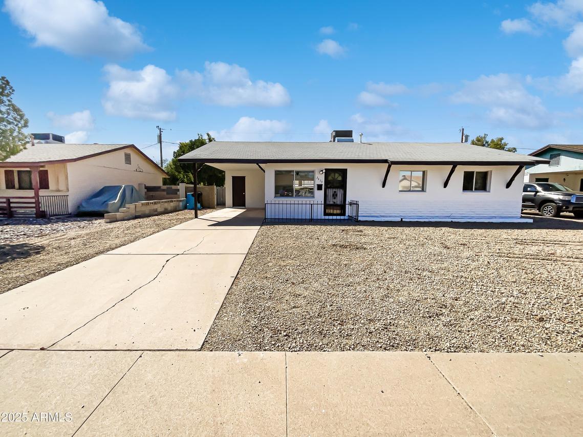 3479 E Presidio Rd., Phoenix, AZ 85032