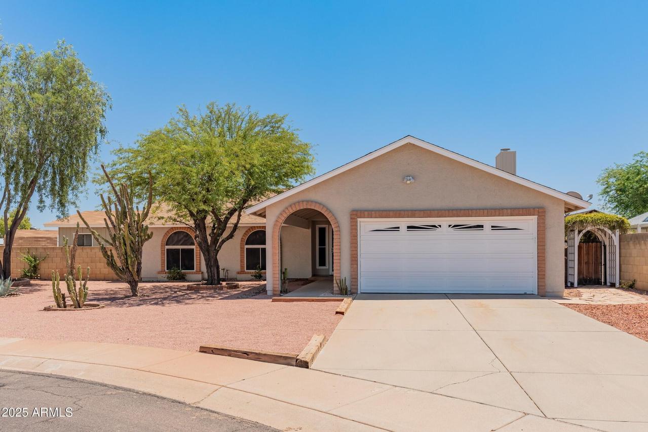 12681 N 82nd Dr., Peoria, AZ 85381