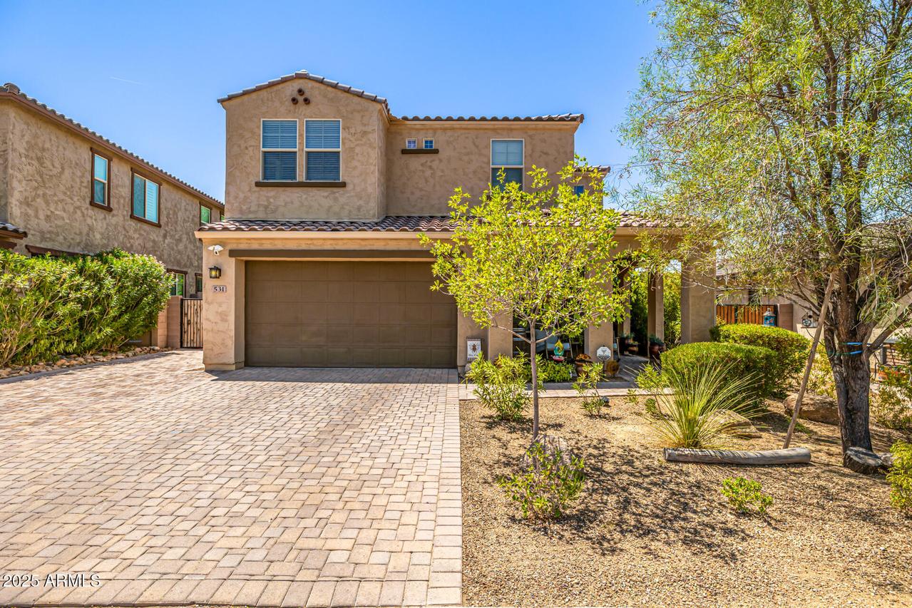 531 E Pasaro Dr., Phoenix, AZ 85085