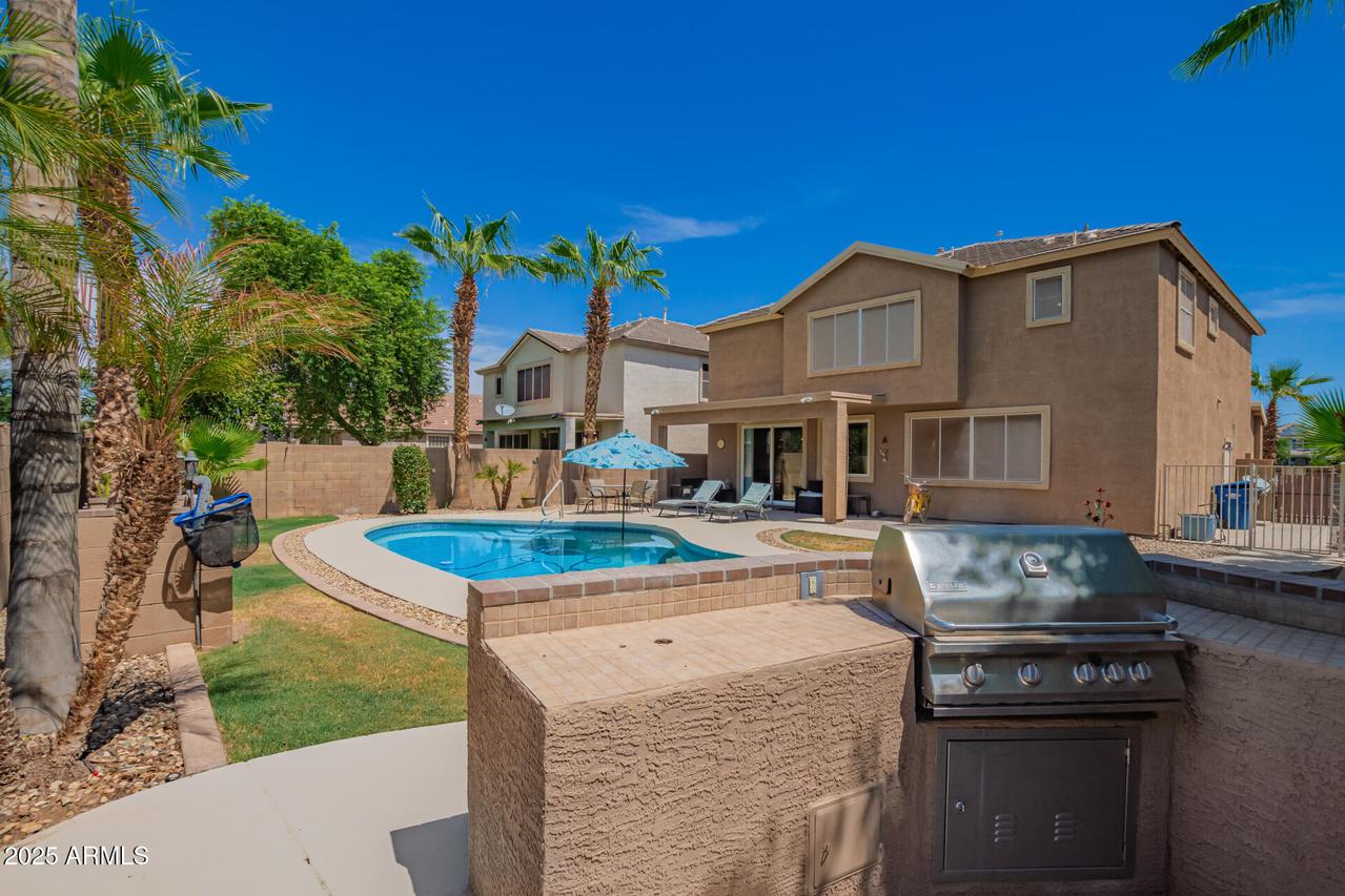 11584 N 151st Dr., Surprise, AZ 85379