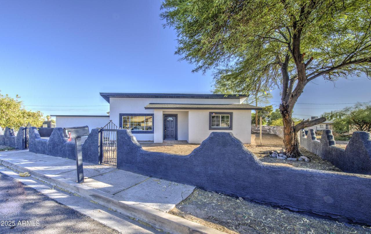 206 2nd Ave., Buckeye, AZ 85326