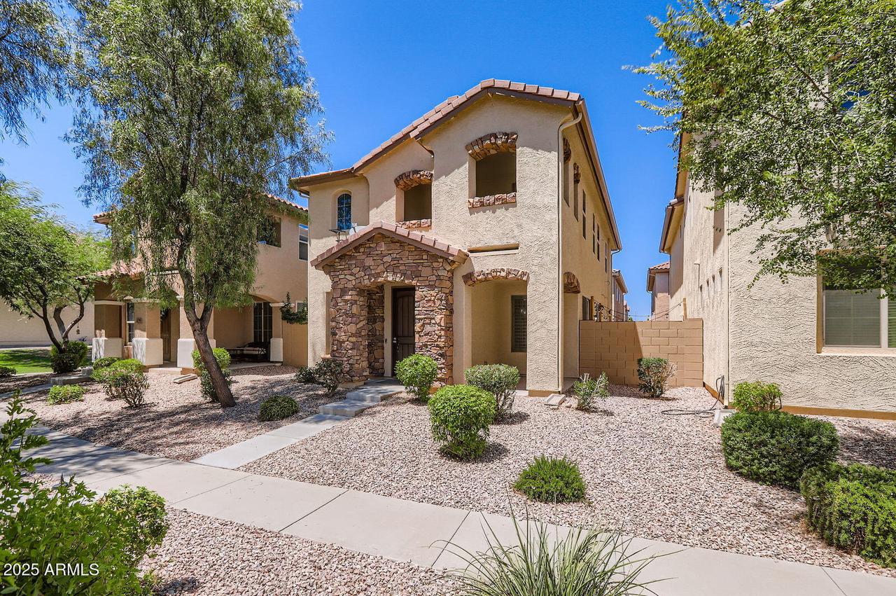 17464 N 92nd Ave., Peoria, AZ 85382