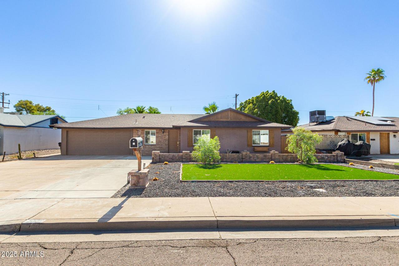 2009 N 68th St., Scottsdale, AZ 85257