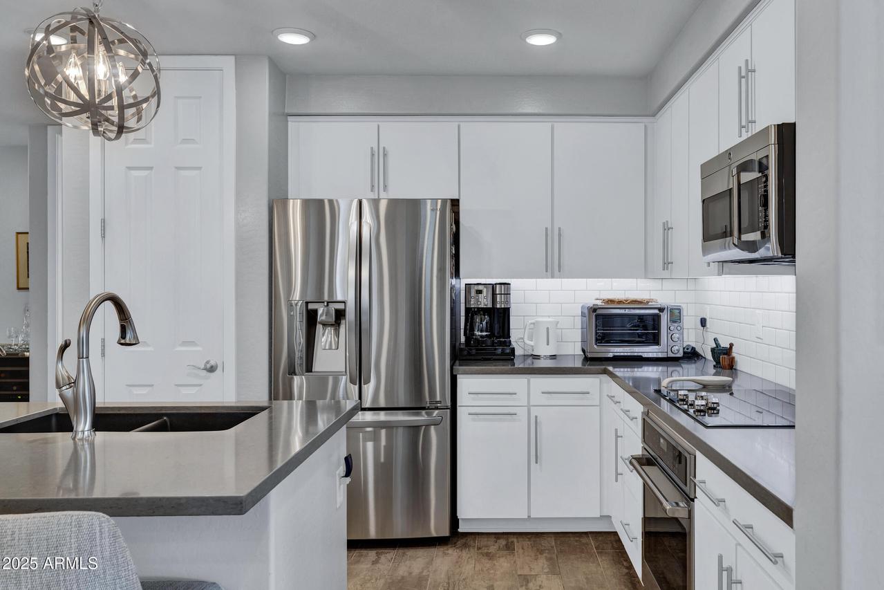 250 W Queen Creek Rd. #101, Chandler, AZ 85248