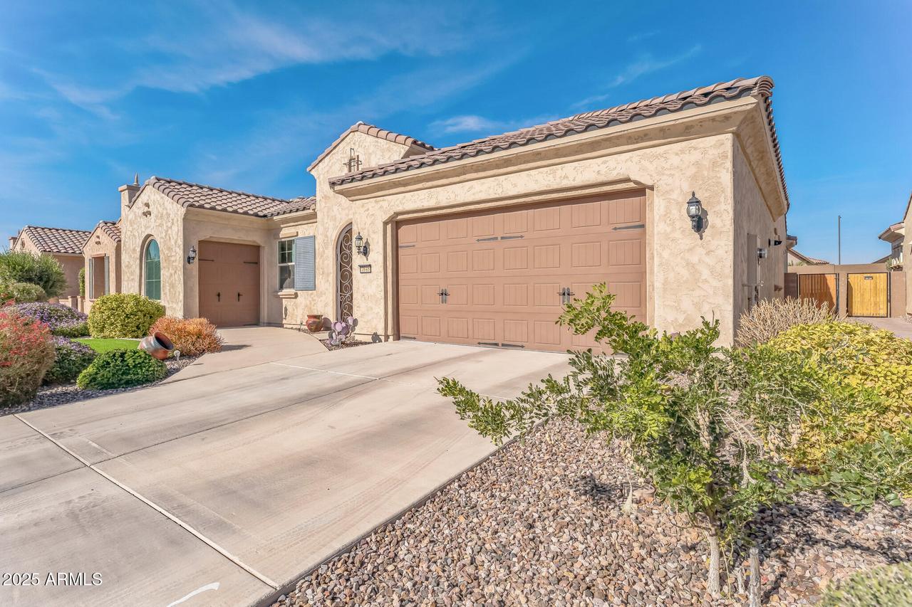 7848 W Willow Way, Florence, AZ 85132