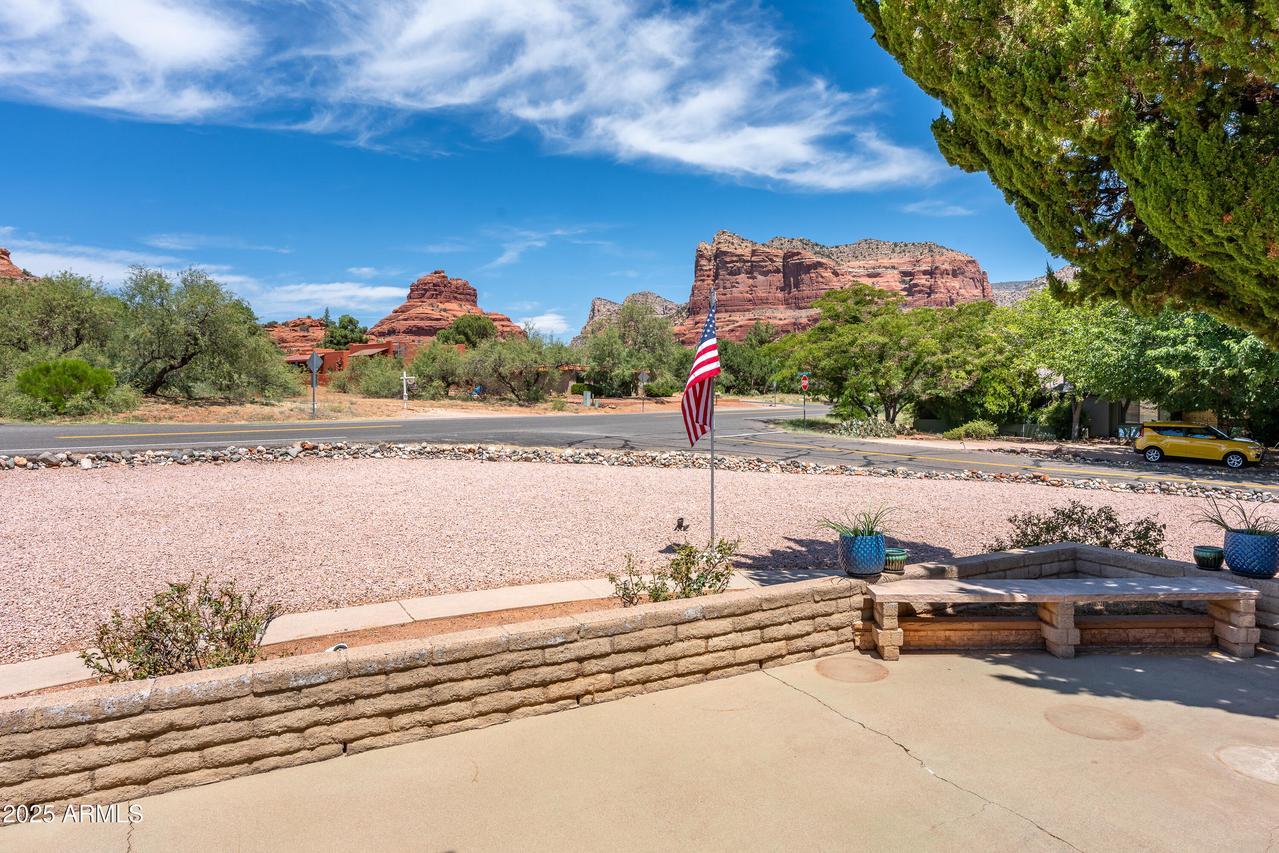 165 Bell Rock Blvd., Sedona, AZ 86351