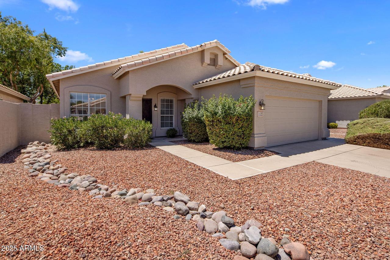 1125 W Betty Elyse Ln., Phoenix, AZ 85023
