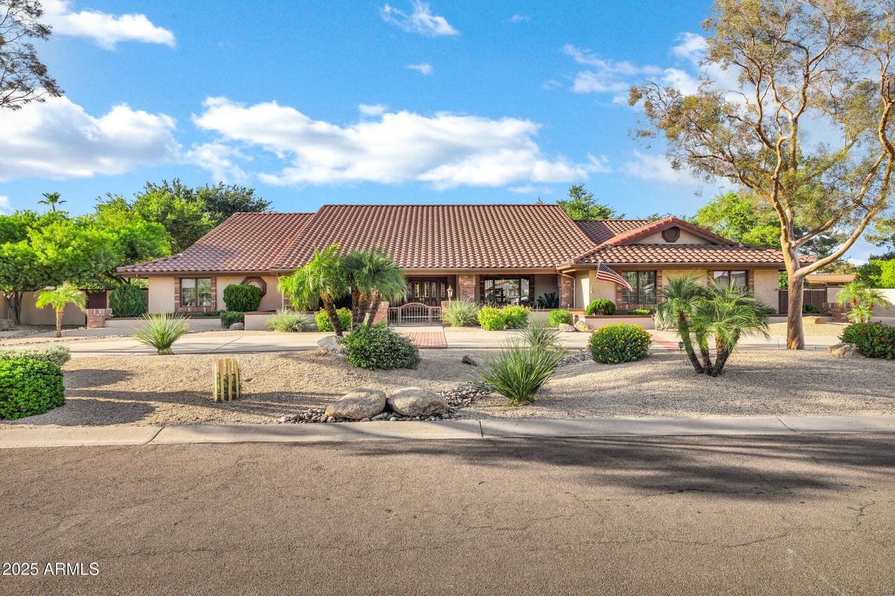 5224 W Misty Willow Ln., Glendale, AZ 85310