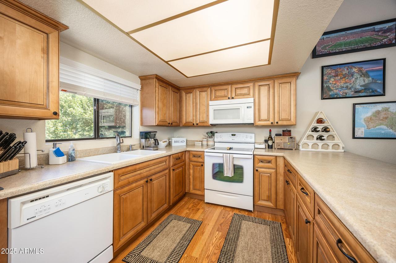 17980 S Walapai Rd. #B21, Munds Park, AZ 86017