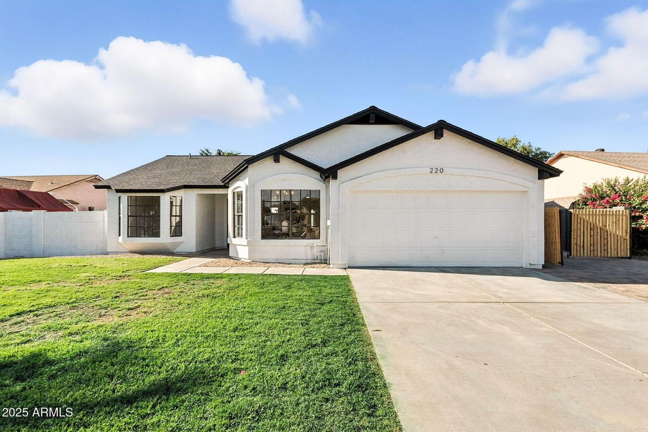 220 W Libby St., Phoenix, AZ 85023