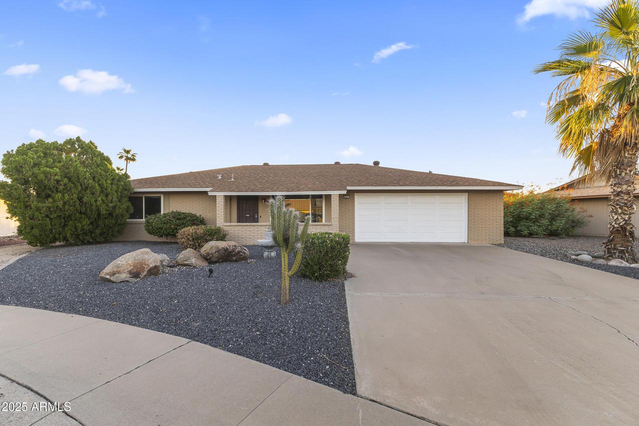 20017 N 101st Ave., Sun City, AZ 85373