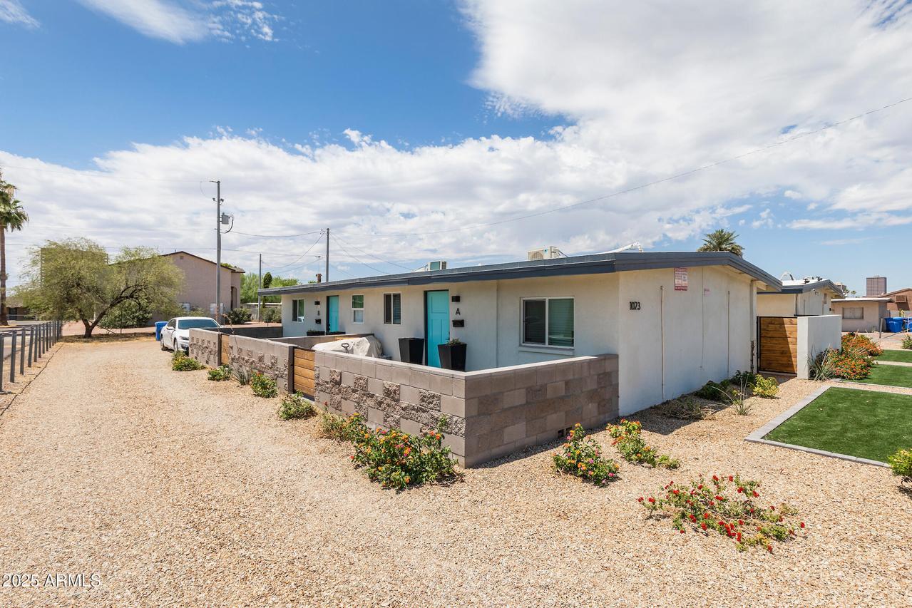 1023 E Amelia Ave., Phoenix, AZ 85014
