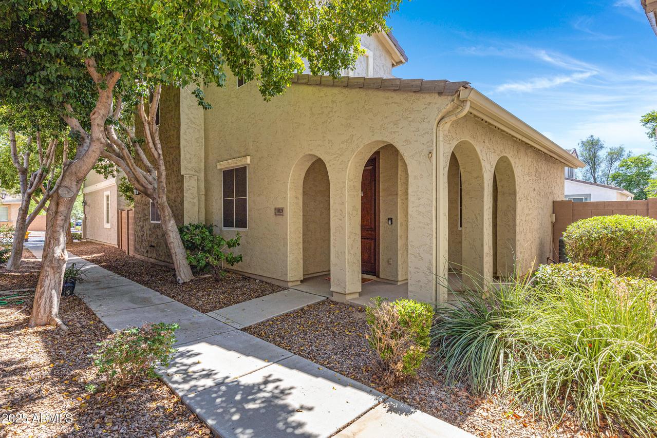 10028 E Isleta Ave., Mesa, AZ 85209