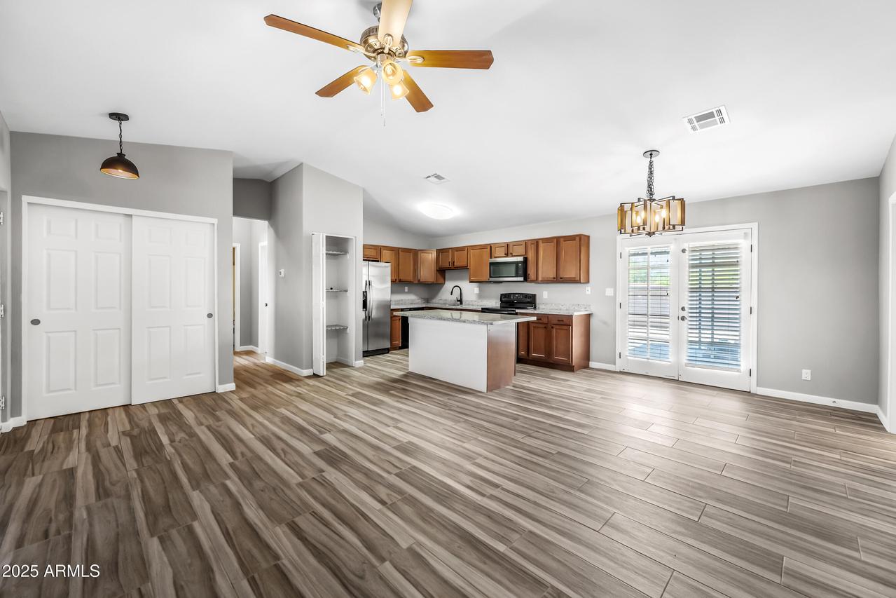11121 E Camino Cir., Mesa, AZ 85207