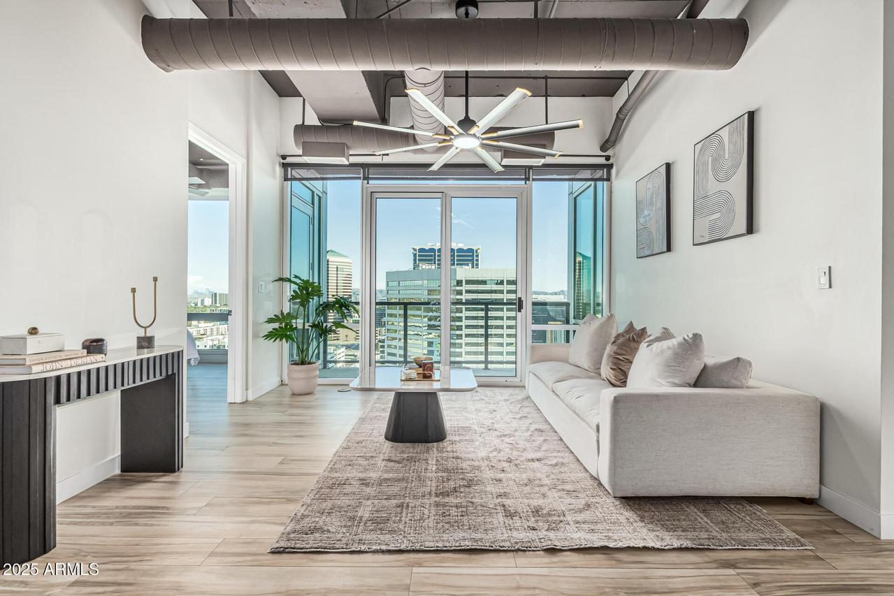 1 E Lexington Ave. #1402, Phoenix, AZ 85012