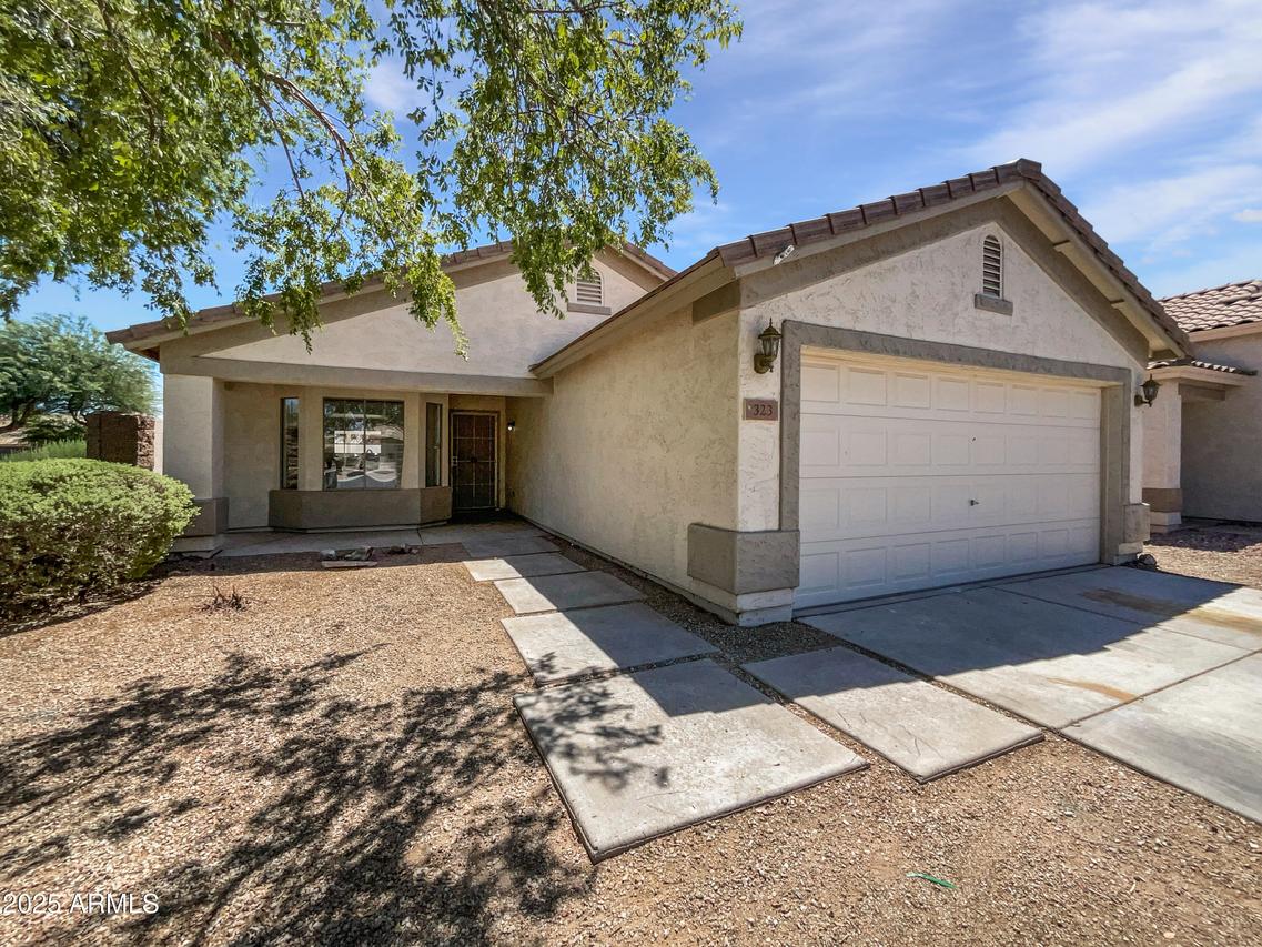 323 E Senna Way, San Tan Valley, AZ 85143