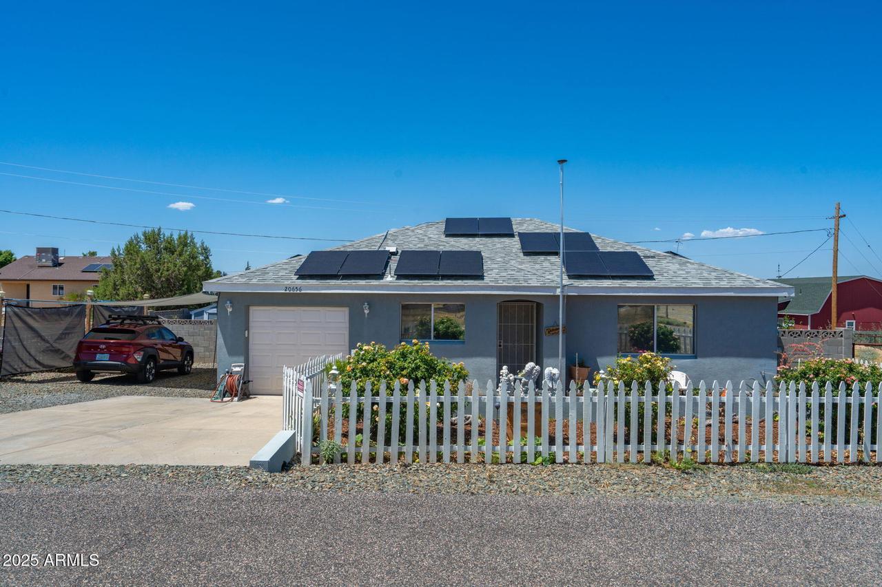 20656 E Wagon Way, Mayer, AZ 86333