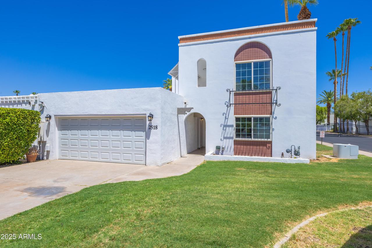 2518 E Osborn Rd., Phoenix, AZ 85016