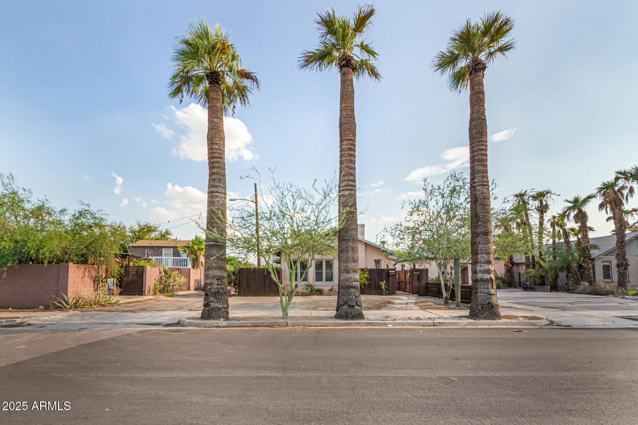 1035 E Palm Ln., Phoenix, AZ 85006