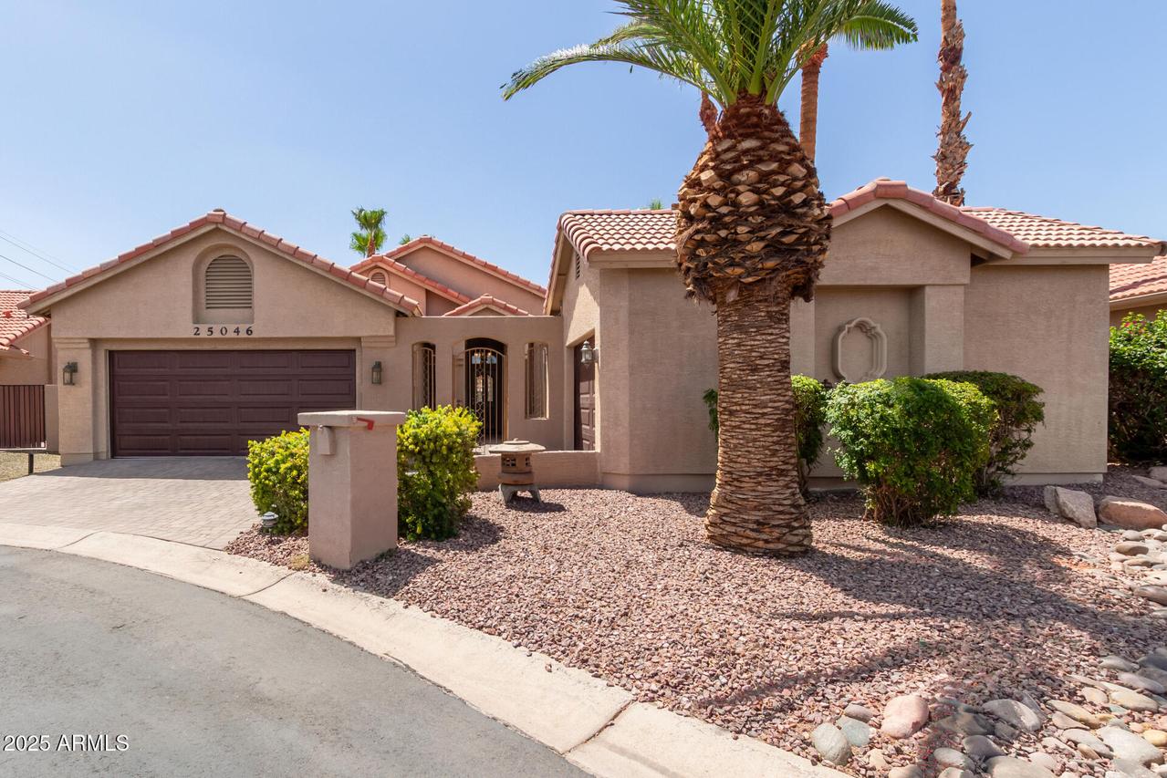 25046 S Foxglenn Dr., Sun Lakes, AZ 85248