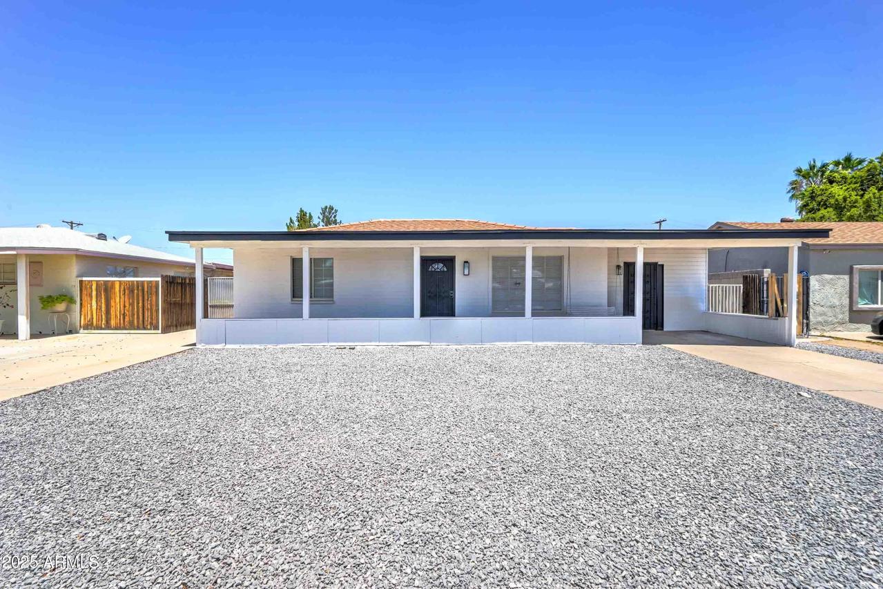2716 W Griswold Rd., Phoenix, AZ 85051