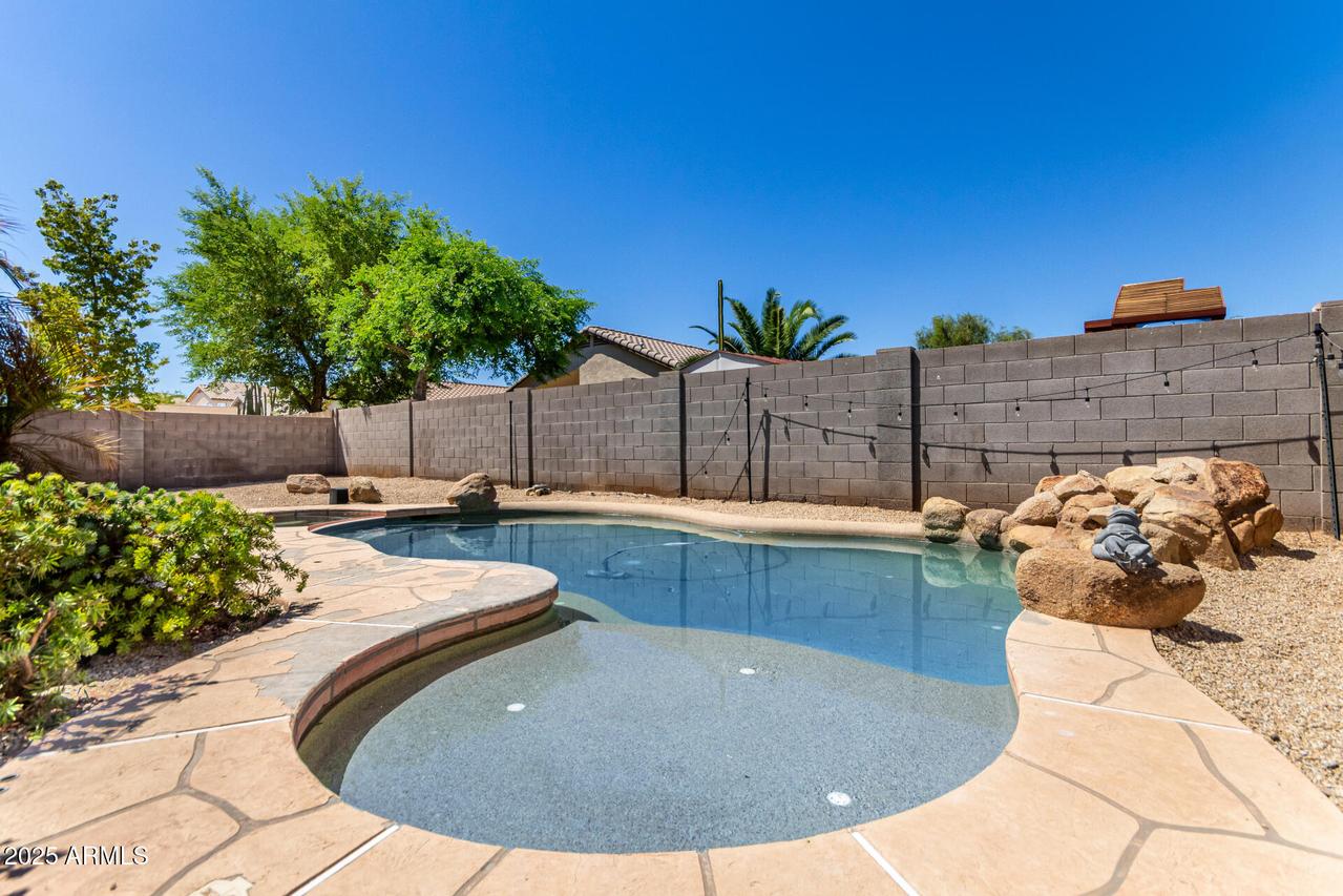 6314 W Hilton Ave., Phoenix, AZ 85043