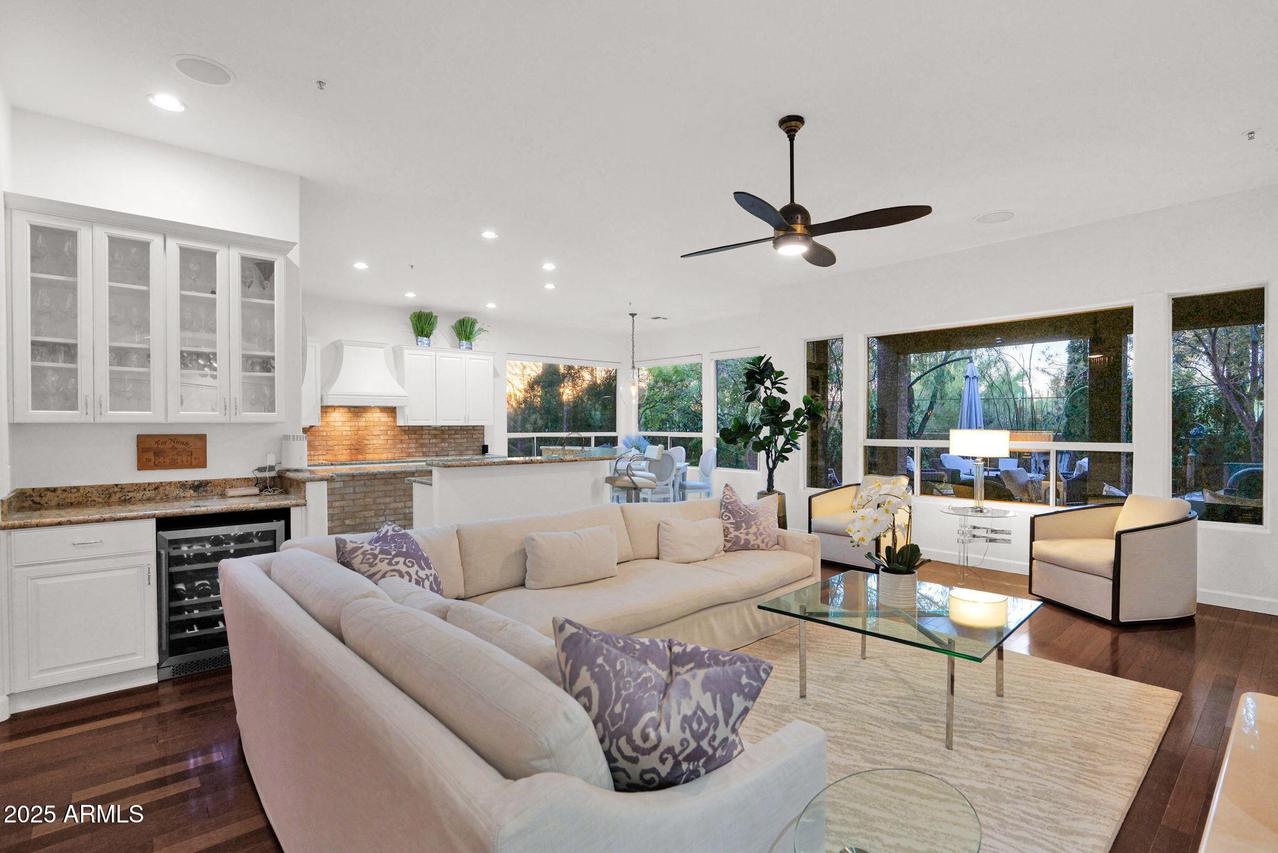 11056 E White Feather Ln., Scottsdale, AZ 85262