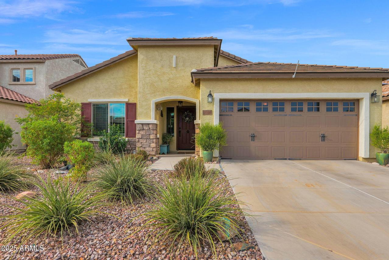 5668 W Admiral Way, Florence, AZ 85132