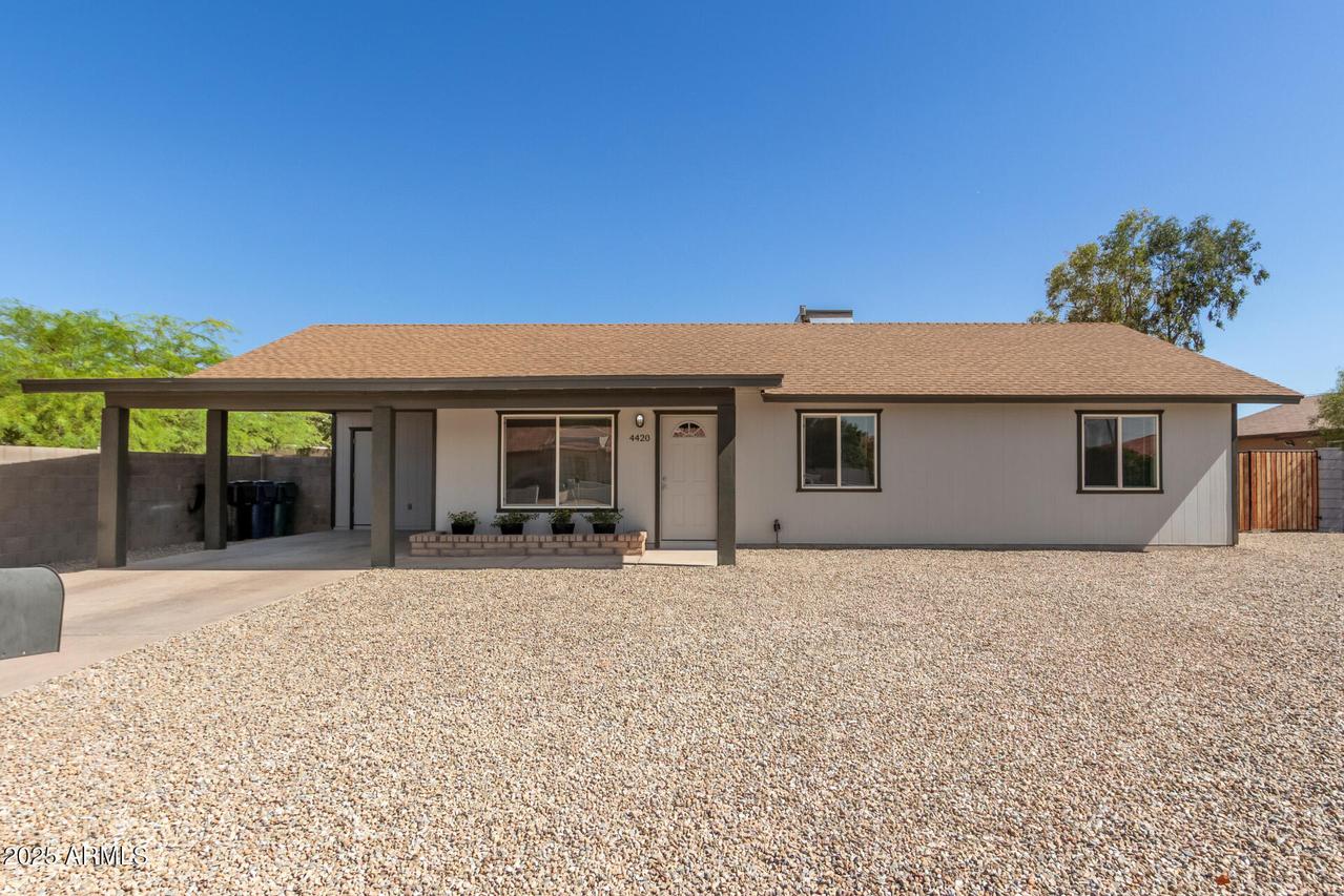 4420 E Hobart St., Mesa, AZ 85205