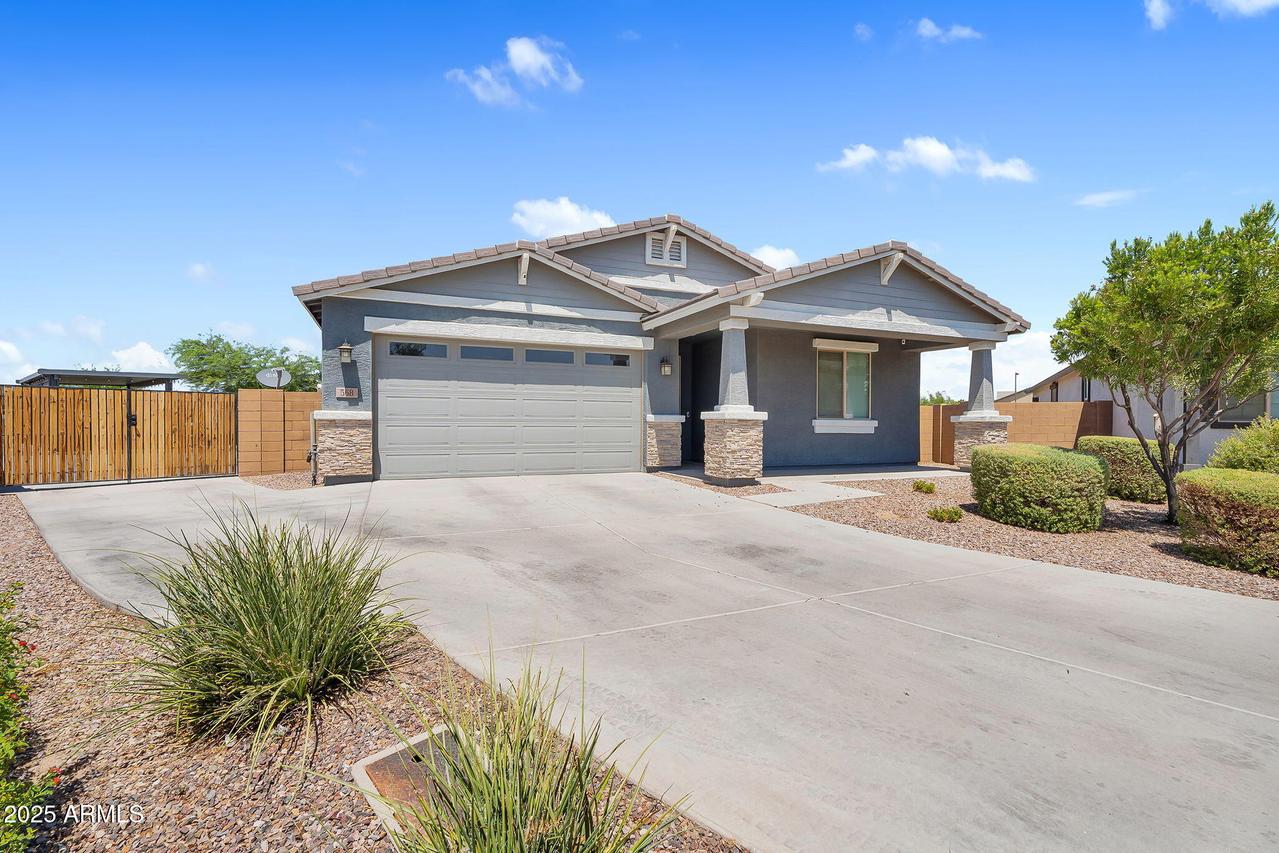 568 W Lowell Dr., San Tan Valley, AZ 85140