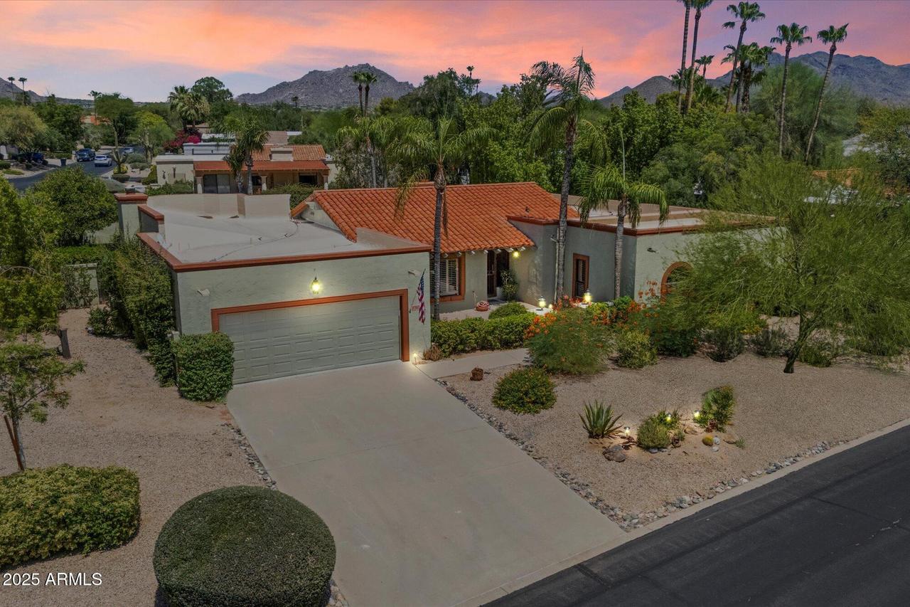 8308 E Vista De Valle, Scottsdale, AZ 85255