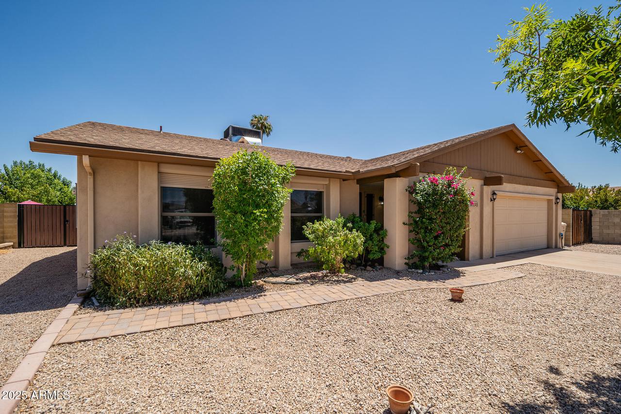5245 W Windrose Dr., Glendale, AZ 85304
