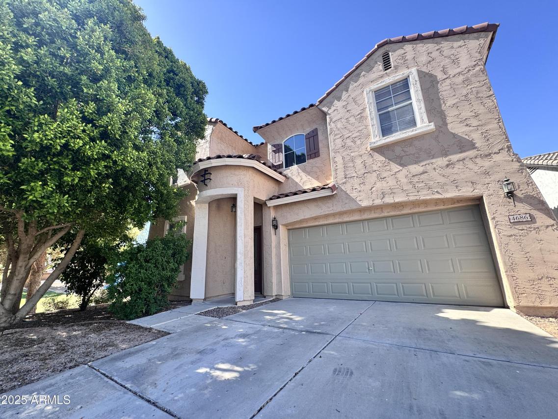 4686 E Meadow Creek Way, San Tan Valley, AZ 85140