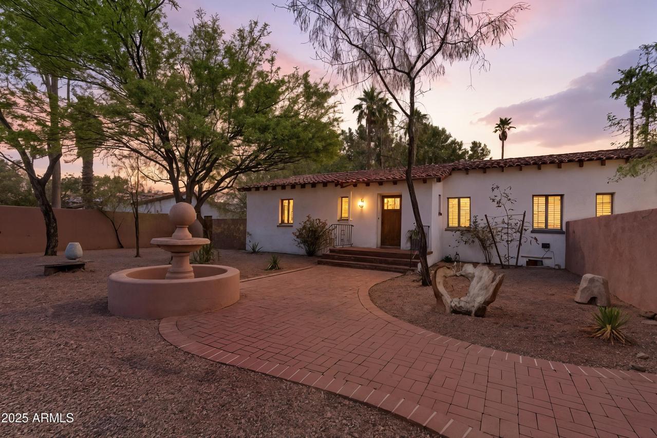 3263 E Broadway Blvd., Tucson, AZ 85716