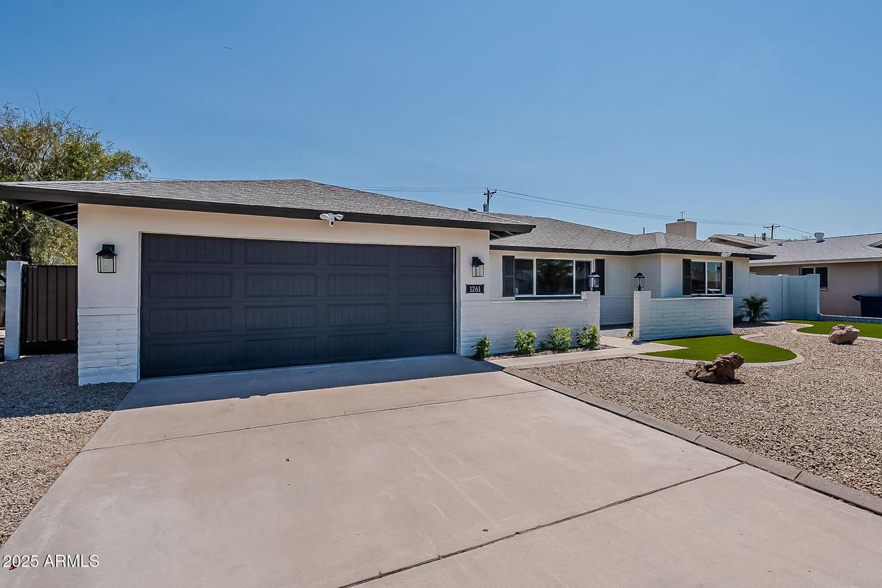 1261 E Riviera Dr., Tempe, AZ 85282